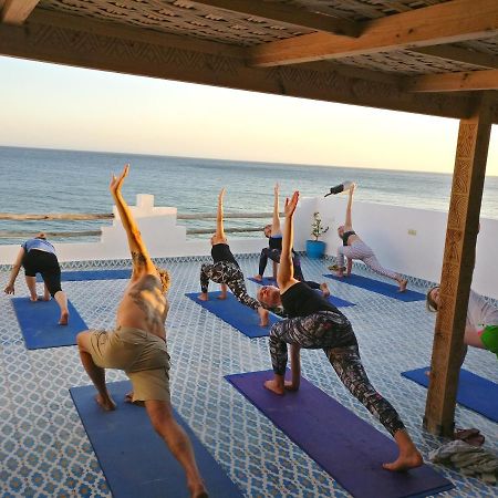 Bouad Seafront Apartments & Rooms Taghazout Buitenkant foto